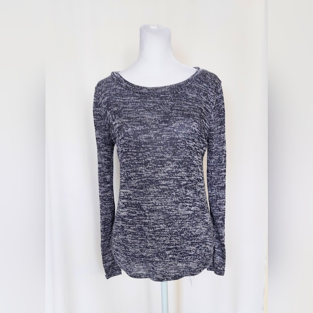 Wallflower Long Sleeve Dark Knit Top Heather Gray Size Medium
